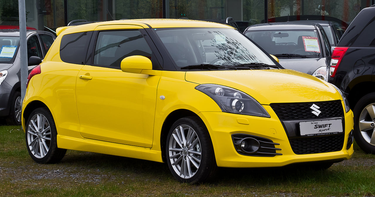 sportowy samoch&oacute;d - Suzuki Swift