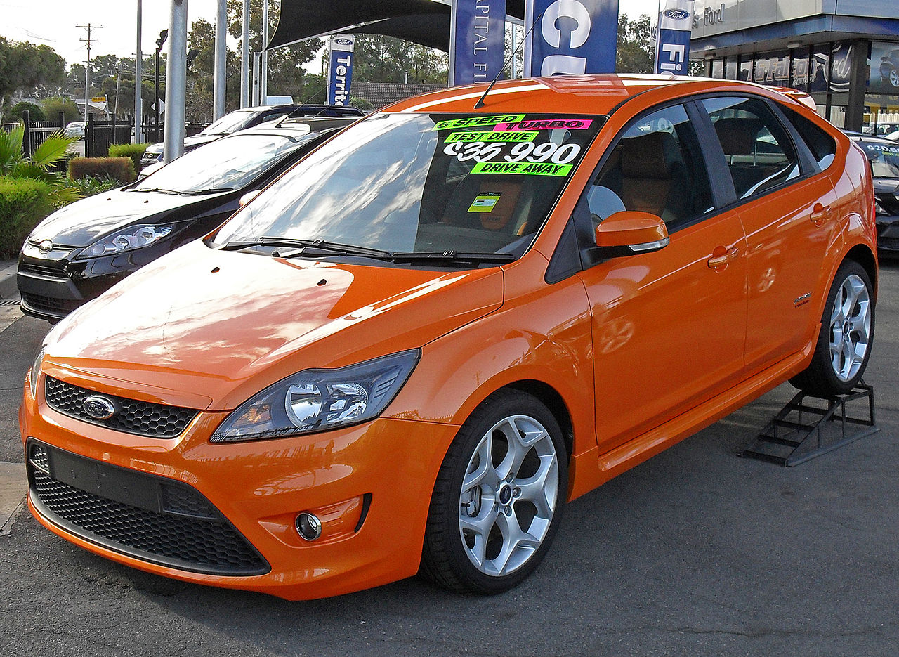 najlepsze sportowe samochody do 30 tys. - Ford Focus ST