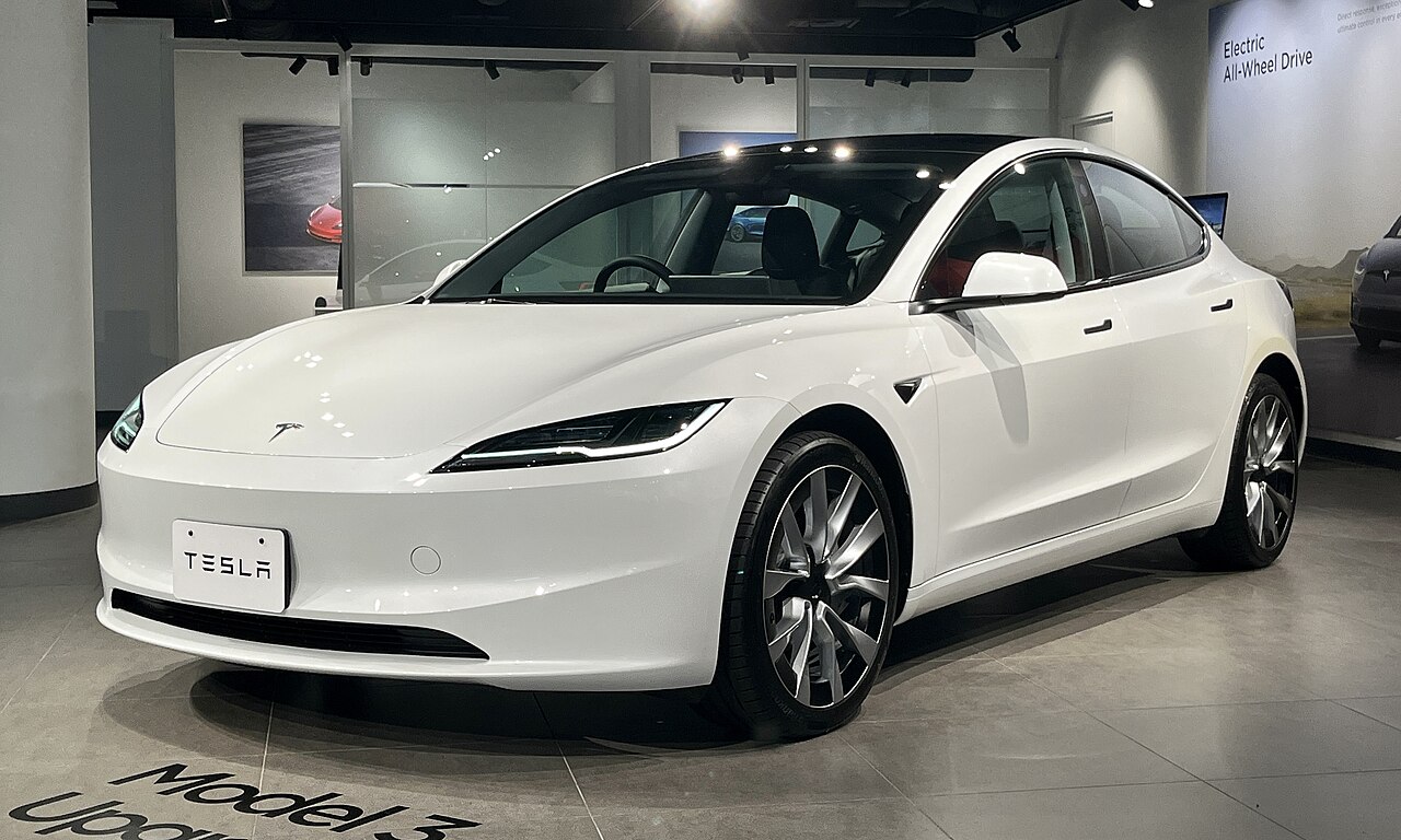 tesla model 3 facelifting 