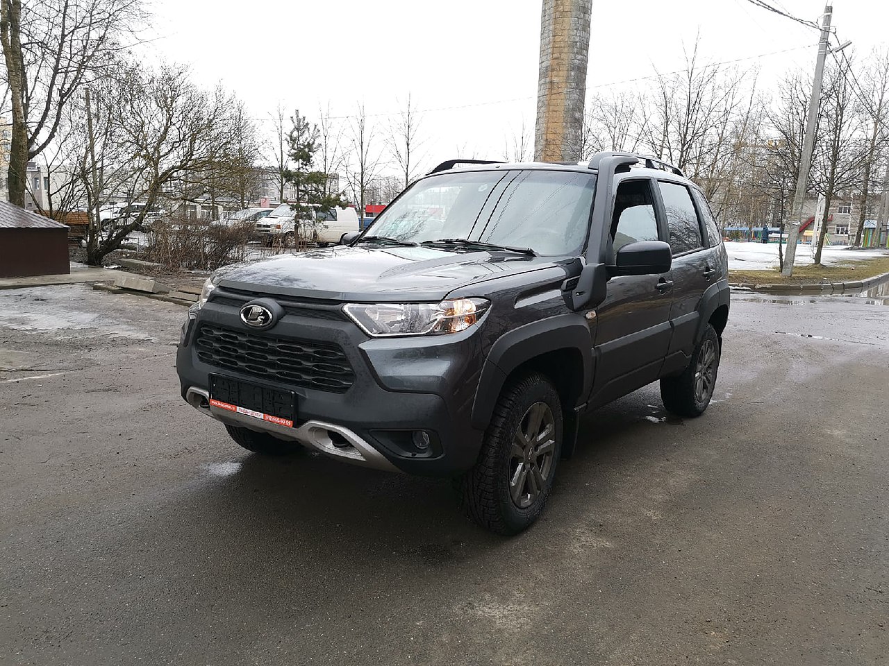 powolne samochody - lada niva