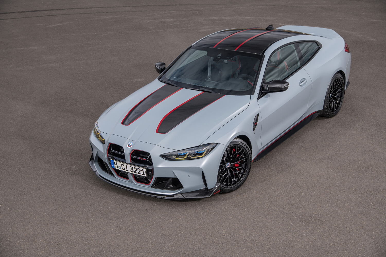 BMW M4 CSL - widok z g&oacute;ry