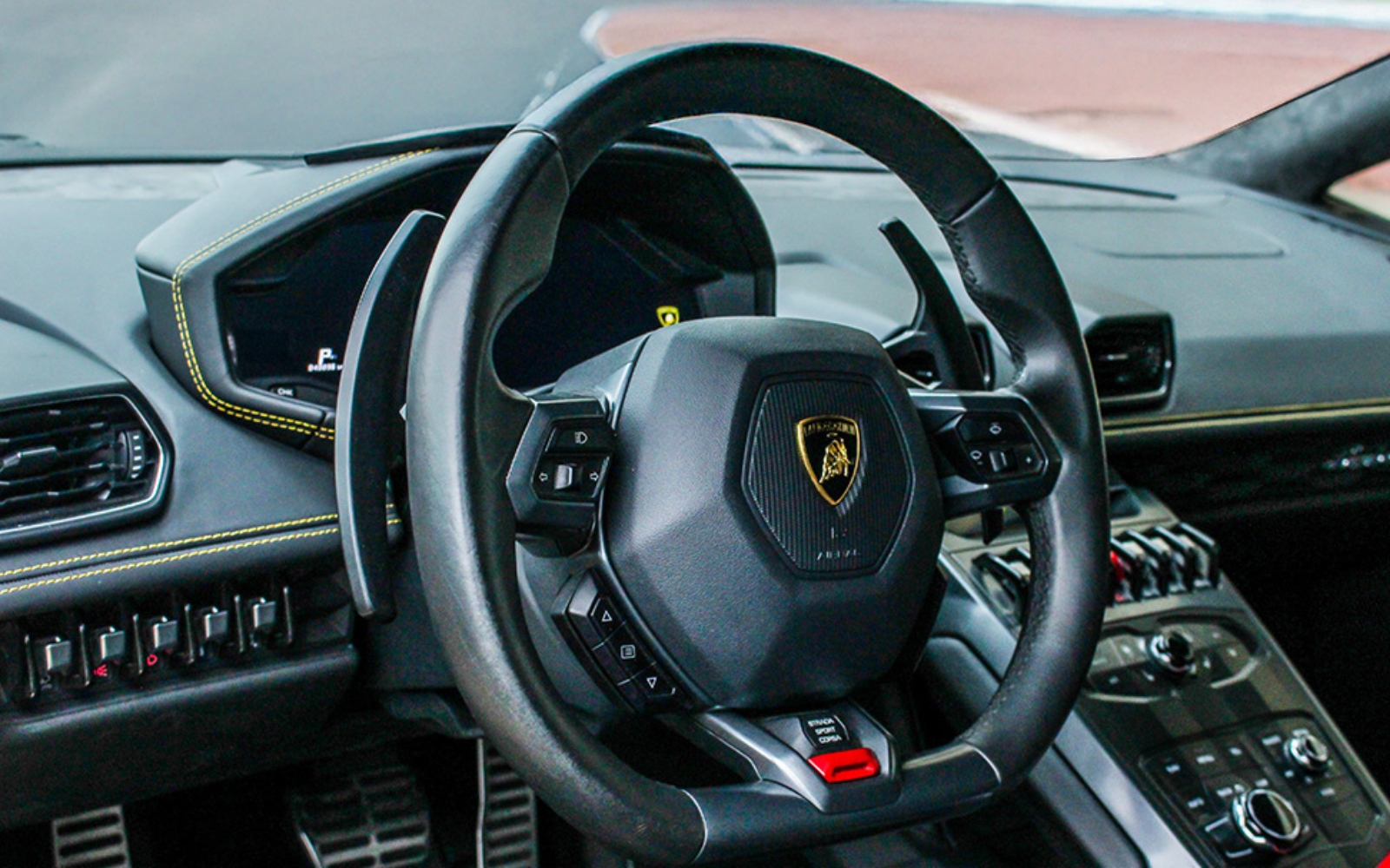 Wnętrze Lamborghini Huracan