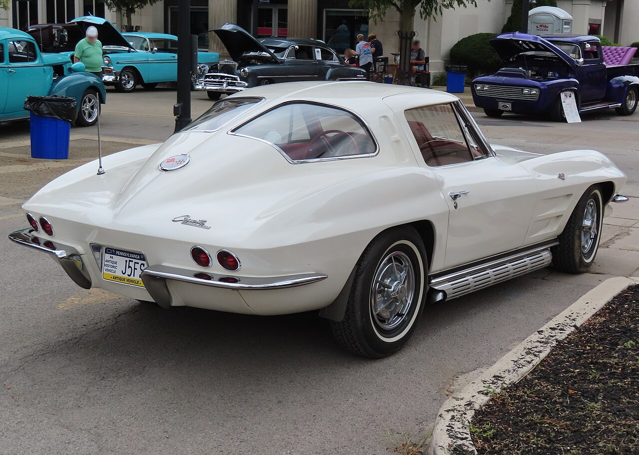 Chevrolet Corvette C2
